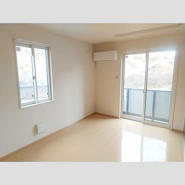 アルジェント・ステラ　C棟 LDK10帖(別角度)