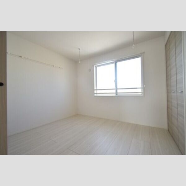 ホワイト キャッスル201号室 居室