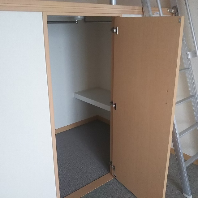 レオパレスバンリュ 内観