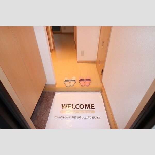 クレール岩瀬 玄関　シューズボックス(トールタイプ)あり