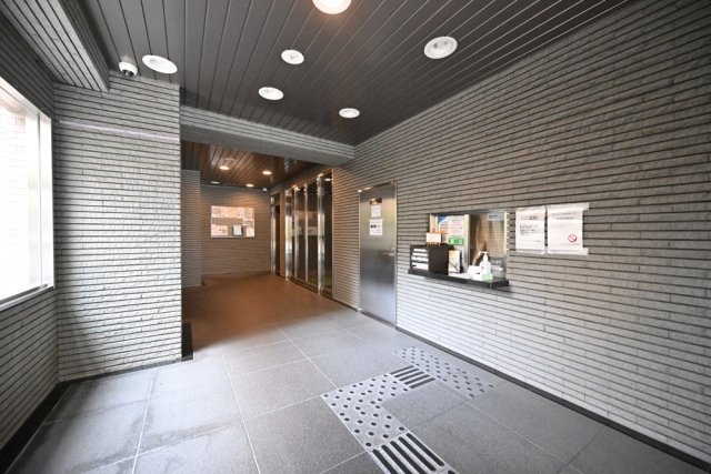 ライオンズプラザ本蓮沼5階 エントランス