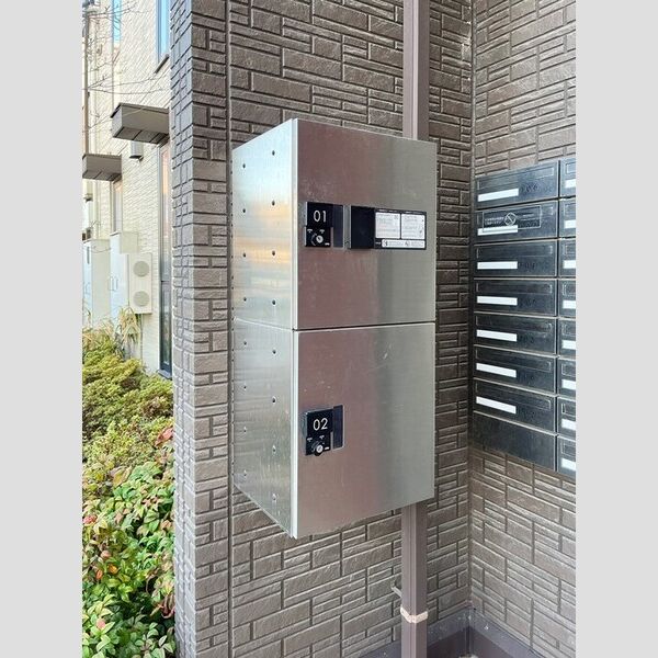 クレールコート 宅配ボックス