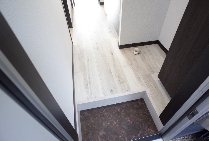 ディアリオ2階 玄関