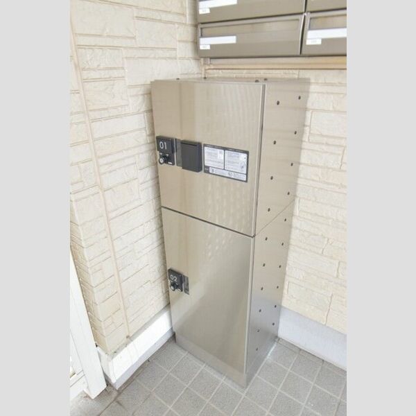 フォンティーヌ　　S203号室 宅配ボックス