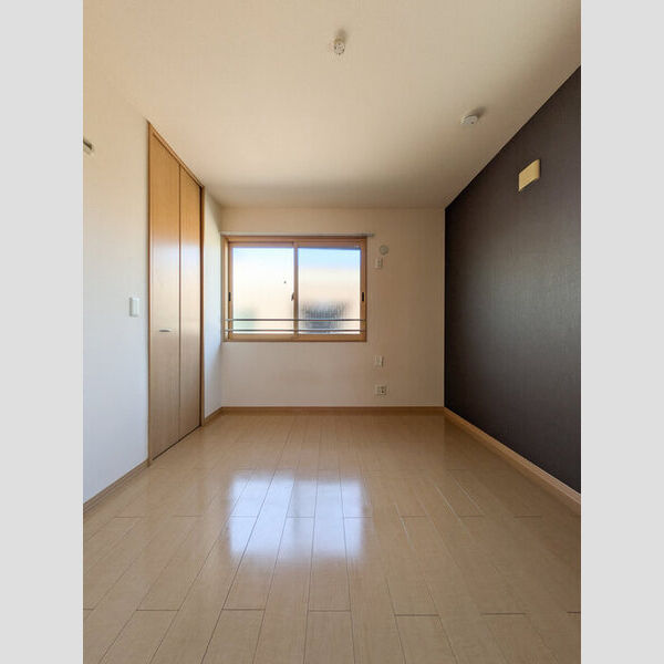 サニーハウス202号室 洋室(別角度)