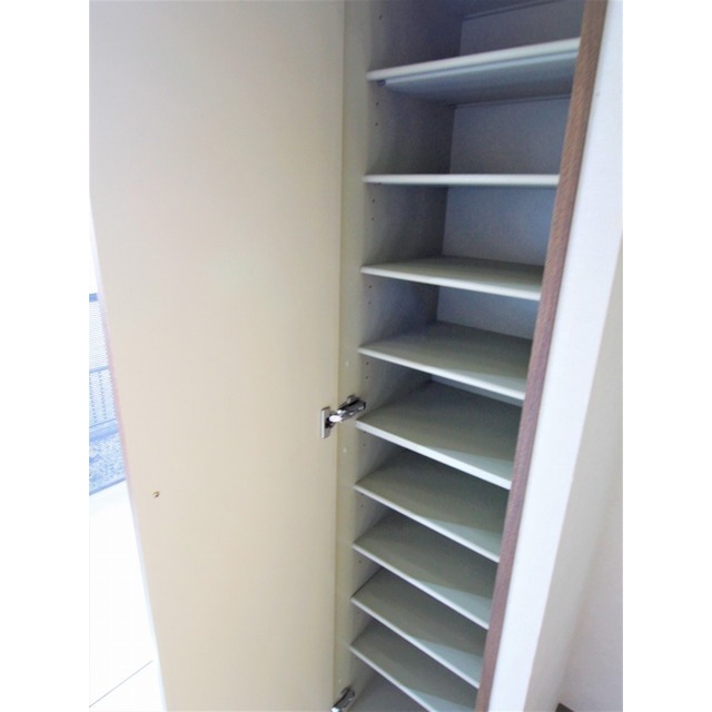 アムール リーヴェロ103号室 内観