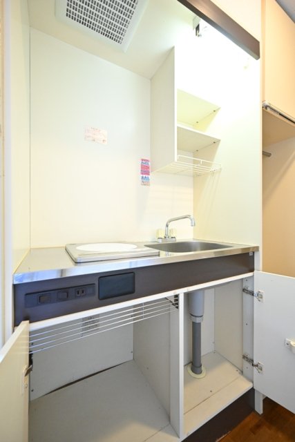 ビインヒルズ1階 キッチン