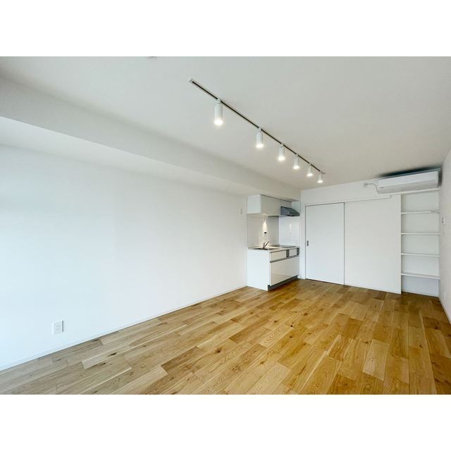 グランパセオ代々木上原0302号室 内観