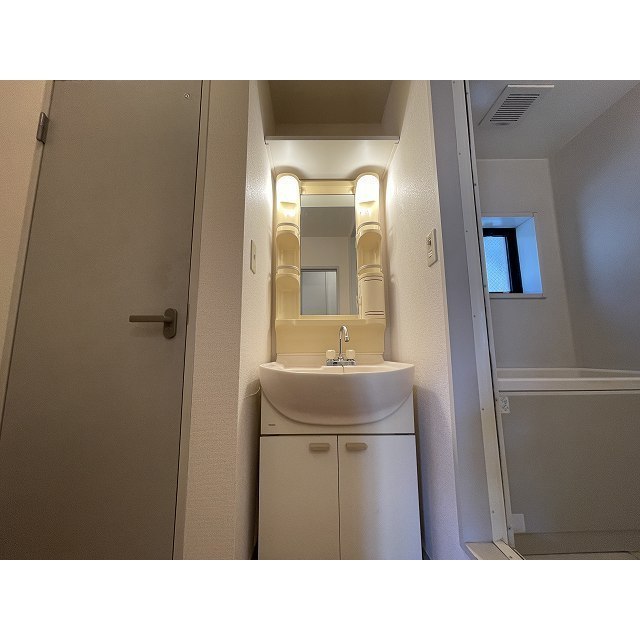 クレール大倉山　太尾町 洗面