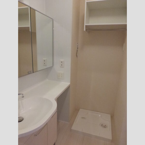 S.エテルネル 洗面室