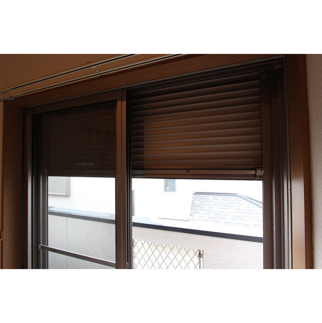 アジュール湘南203号室 シャッター