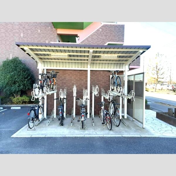 ドミール陽水 駐輪場