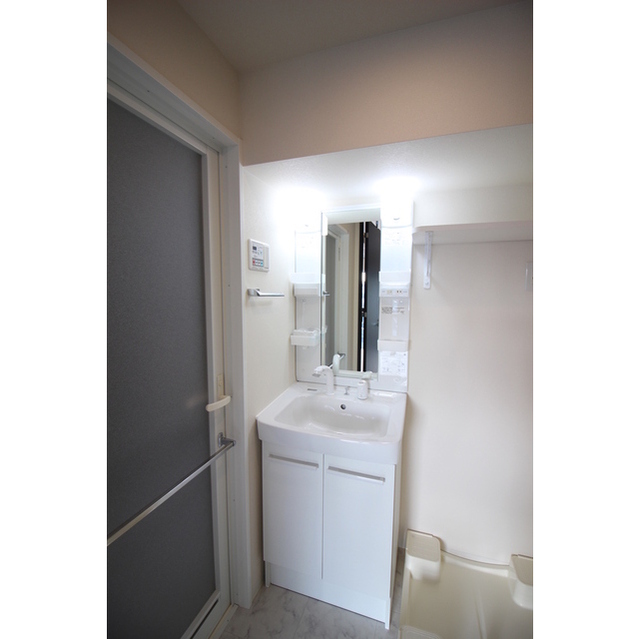 プレール・ドゥーク東新宿Ⅲ506号室 内観