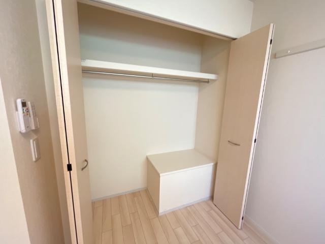 プレジール　柏の葉205号室 クローゼット