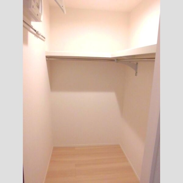 エミネンスⅡ105号室 ウォークインクローゼット