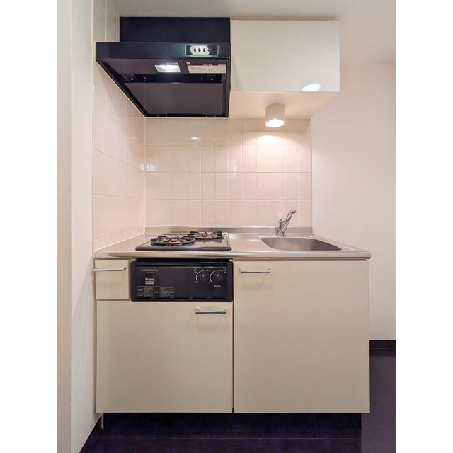 トーシンフェニックス新横濱イクシール714号室 キッチン