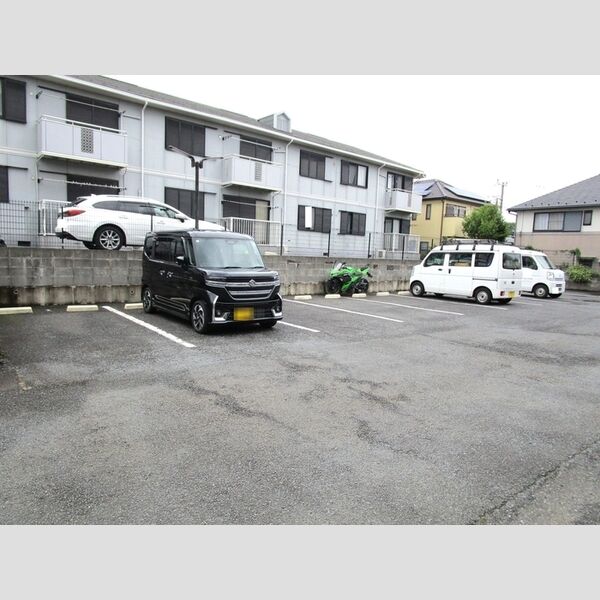 レジデンスヒルトップ　Ⅲ 駐車場(要空き確認)