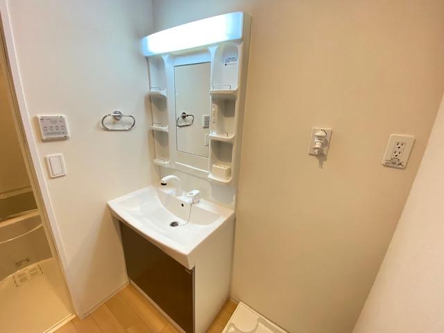 リリウム　 洗面