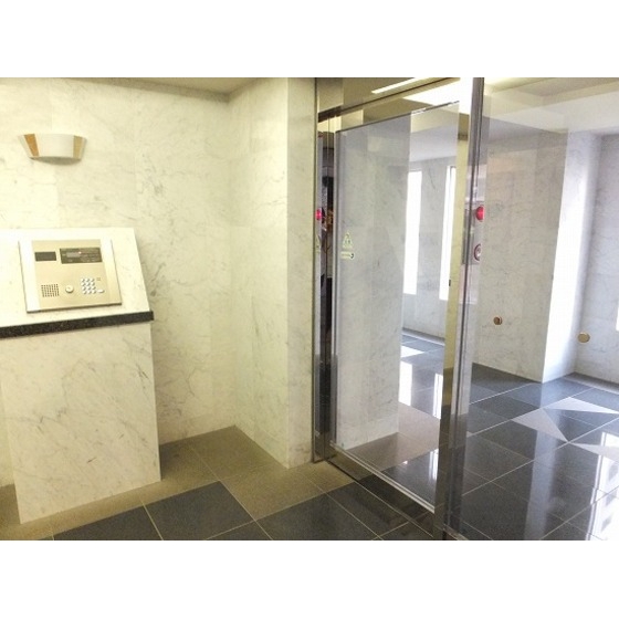 ＯＬＩＯ神田 エントランス