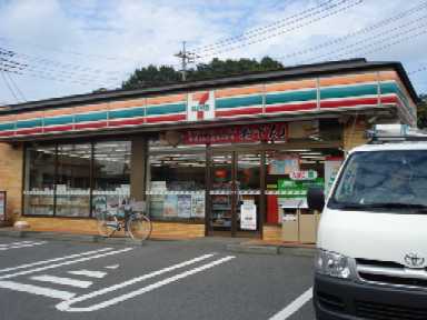 サニーガーデン コンビニエンスストアまで300ｍ