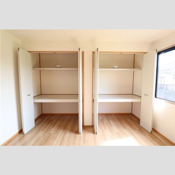 ウィルビュー　B棟 物入れ