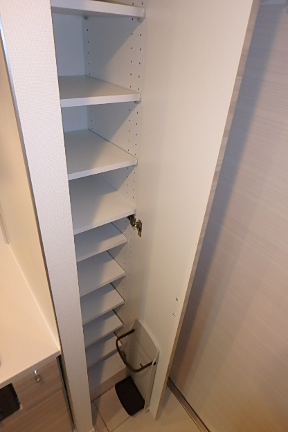 ガーラ・ステーション横濱関内 傘やブーツも収納可能な靴箱