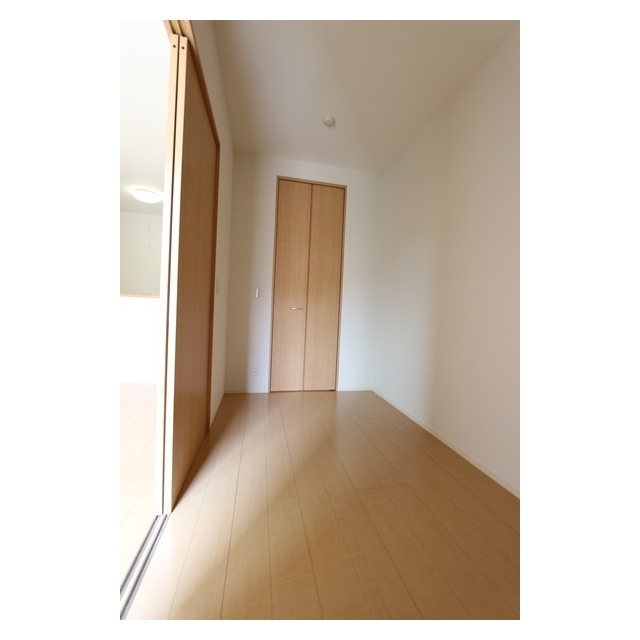 クララ湘南203号室 洋室　4帖