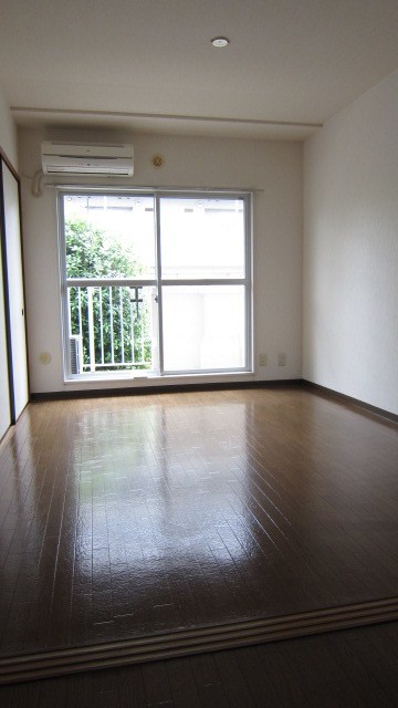 グランバニア0102号室 南側洋室（6帖）