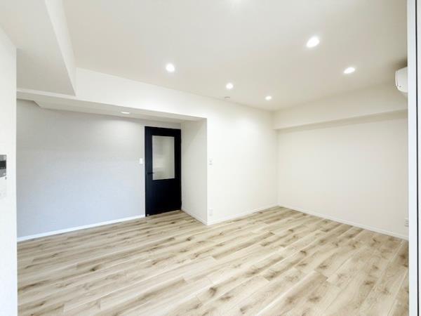 リエール若松町5階 リビング