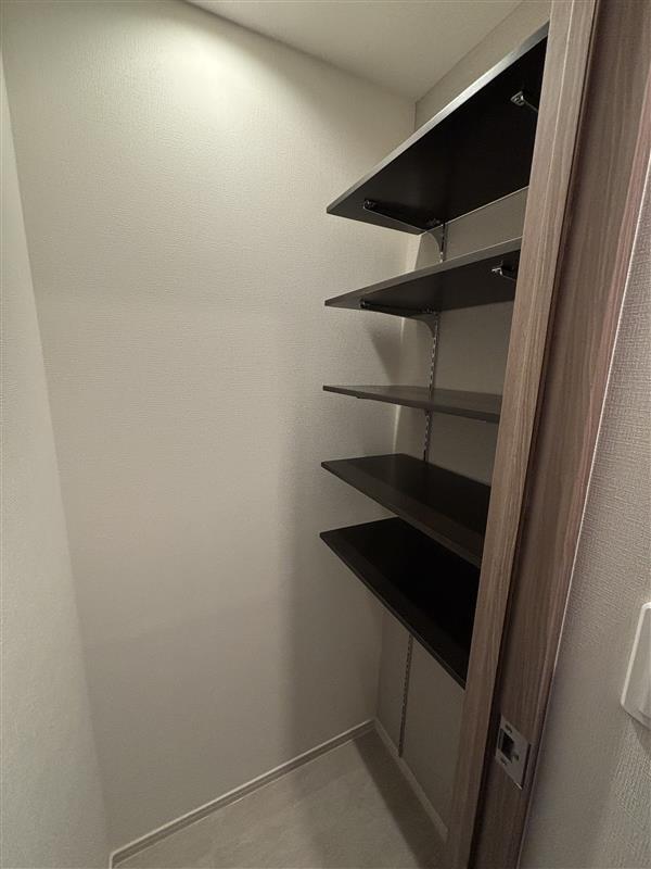 リブリ・セリジエ 収納