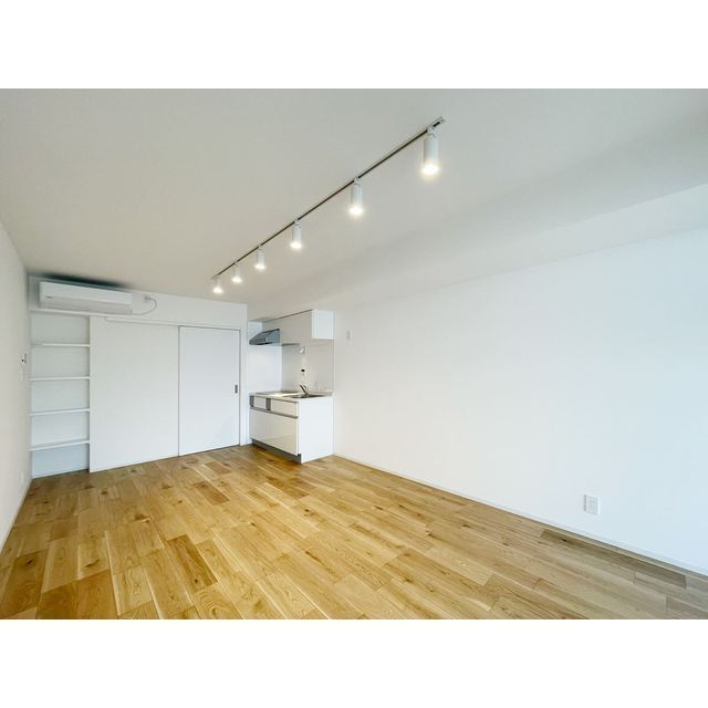 グランパセオ代々木上原0204号室 内観