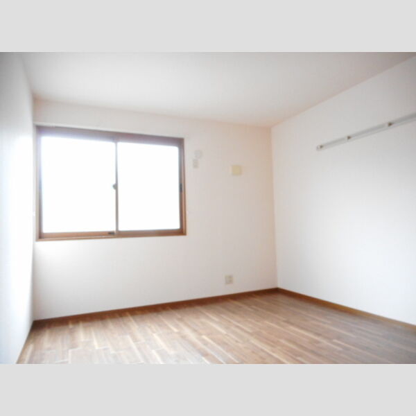 メゾン・ルミエール101号室 洋室