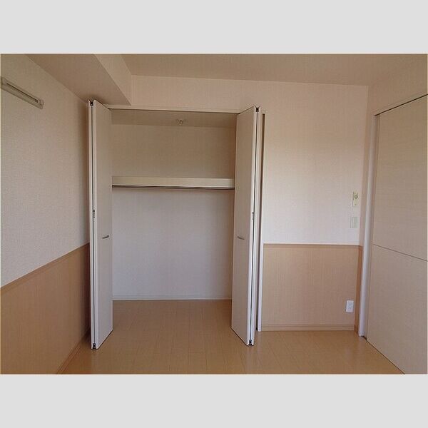 ソレアード302号室 洋室