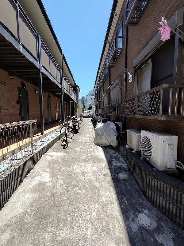 イー・シティ1階 部屋その他
