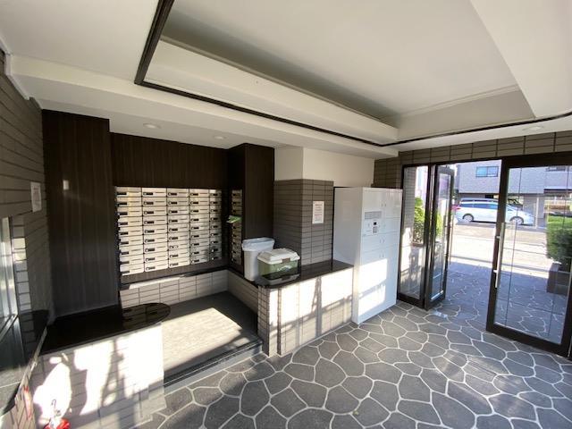 アンダルシア市川(A-025)3階 エントランス