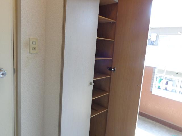 エクレール 下駄箱