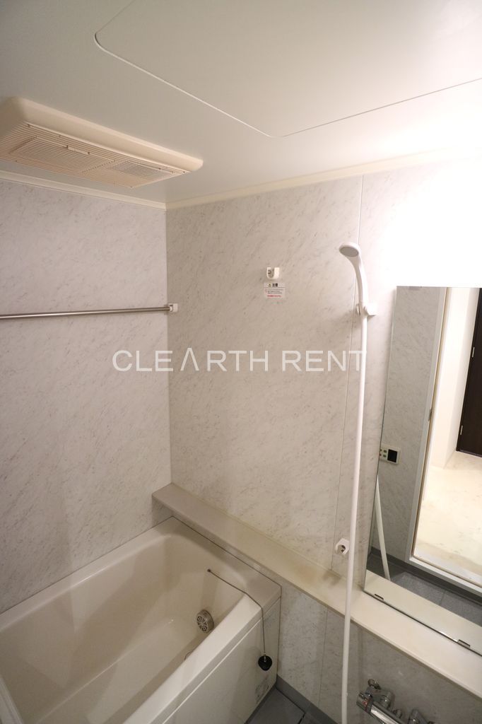 グラーサ西麻布2階 ☆インターネット使用料無料/入居後も安心・直接の管理会社☆