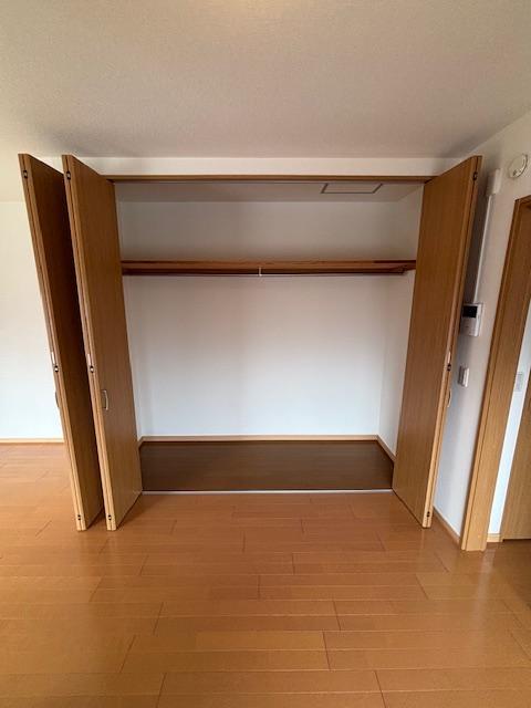 アーバンハイム成城(旧第2みどり荘) 玄関