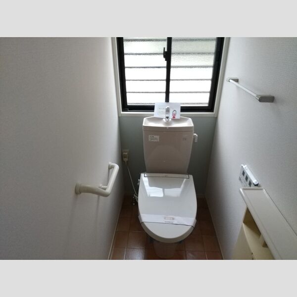 佐倉市上座貸家 温水洗浄暖房便座