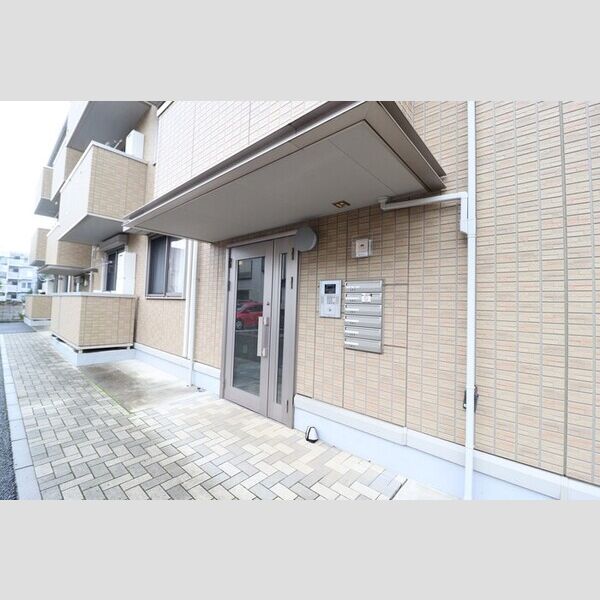 ステラ前ヶ崎103号室 エントランス