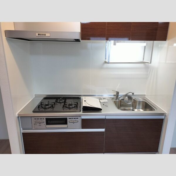 アマービレ成田302号室 システムキッチン