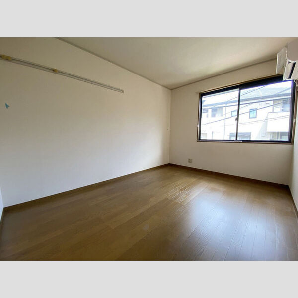 フラットエイト201号室 201号室洋室