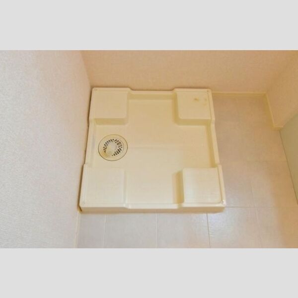 ヴィラ・オルフェーヴル202号室 室内洗濯機置場