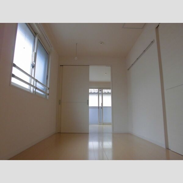 バンビーニ202号室 洋室5.75帖