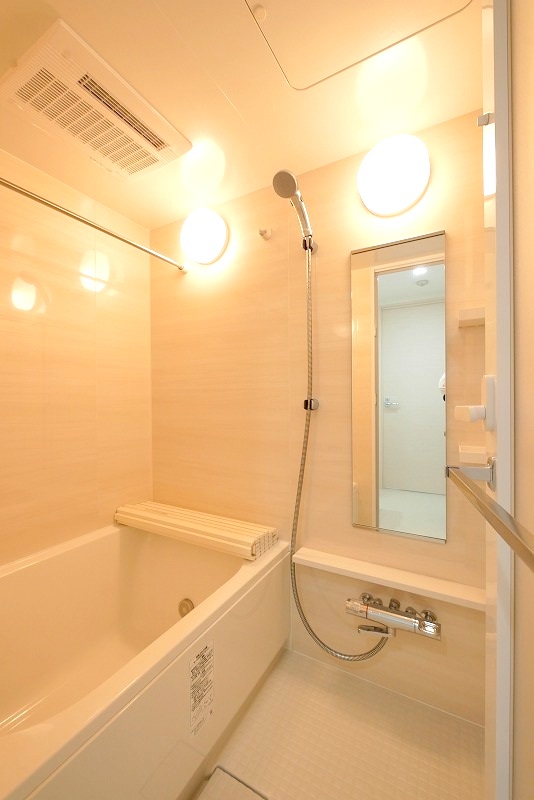 PREMIUM CUBE 新宿中井 内観