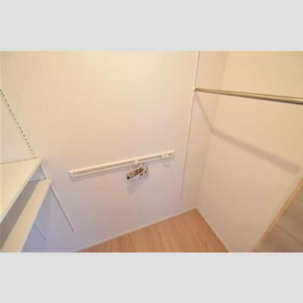 マーリエ　Ⅰ ワンステップクローゼット