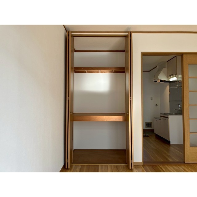 クレール湘南 洋室・収納