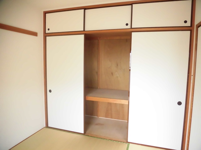 クレール綱島西0208号室 収納