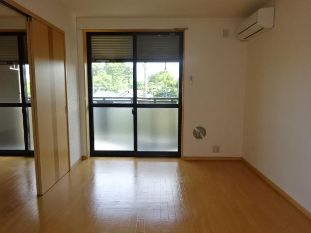 ティープラントⅢ205号室 室内