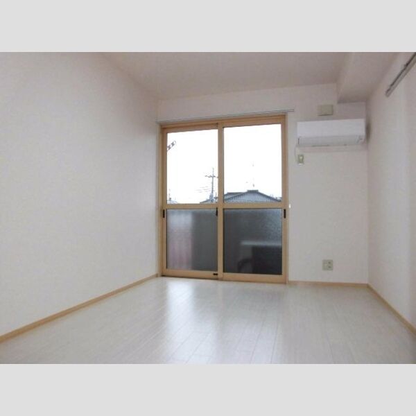 サンボナール202号室 西側洋室